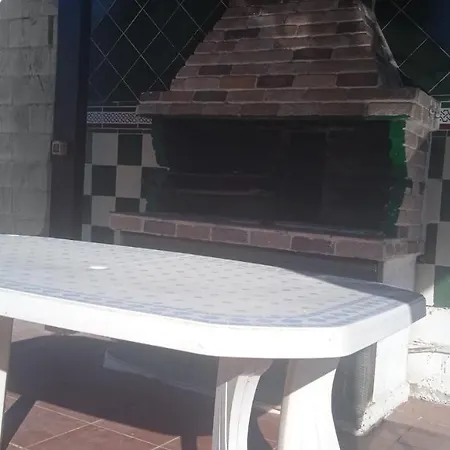 Agradable Chalet Con Piscina Escapadas. *