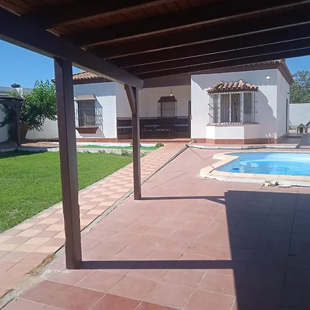 Agradable Chalet Con Piscina Escapadas. Holiday home *
