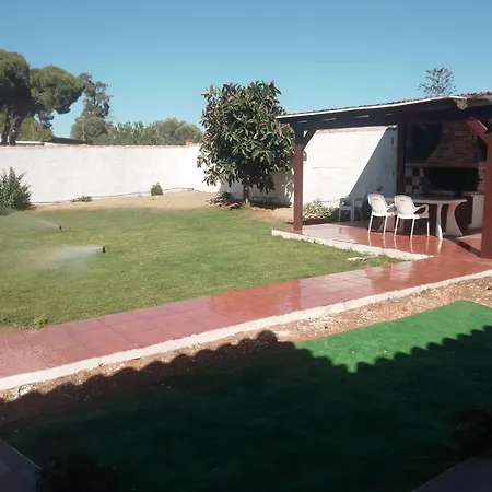 Agradable Chalet Con Piscina Escapadas. Holiday home