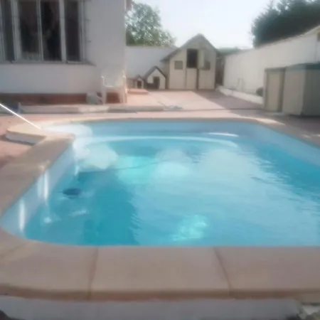 Holiday home Agradable Chalet Con Piscina Escapadas.