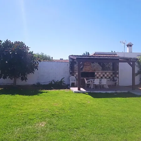 Agradable Chalet Con Piscina Escapadas.